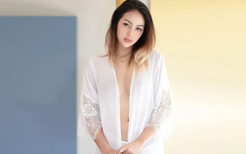 japanese bride in robe